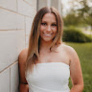 Meet your Posher, Valentina